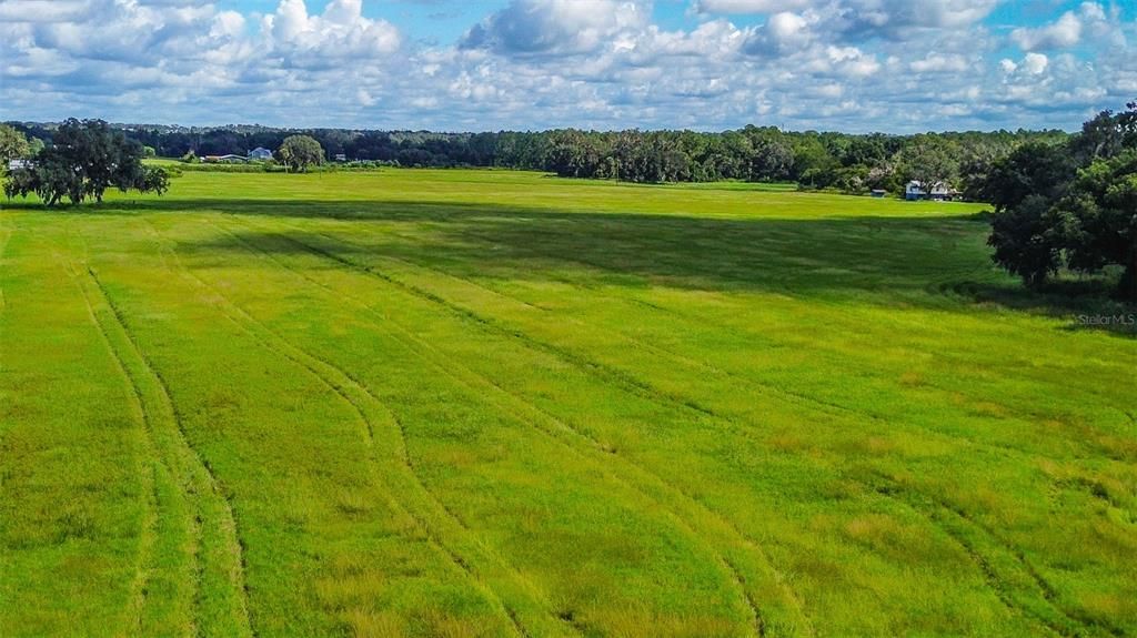 На продажу: $1,199,000 (15.52 acres)