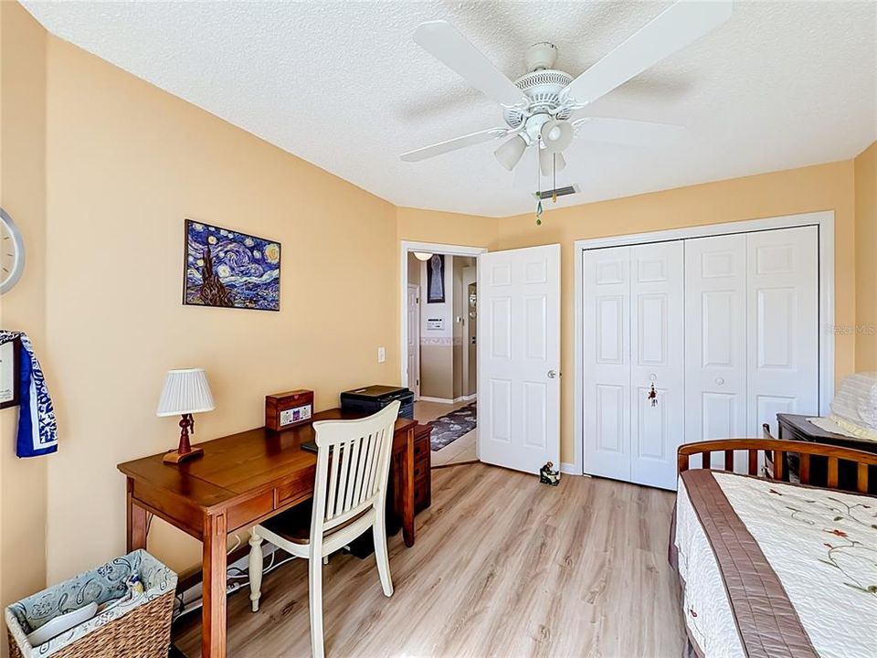 For Sale: $239,750 (2 beds, 2 baths, 1100 Square Feet)