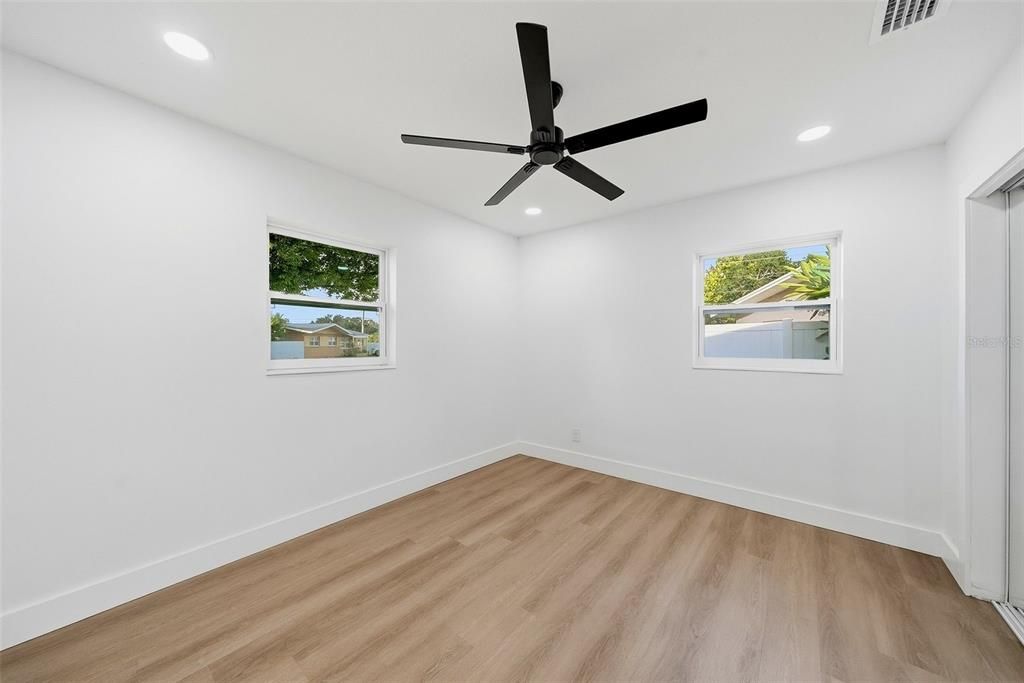 En Venta: $415,000 (3 camas, 2 baños, 1530 Pies cuadrados)