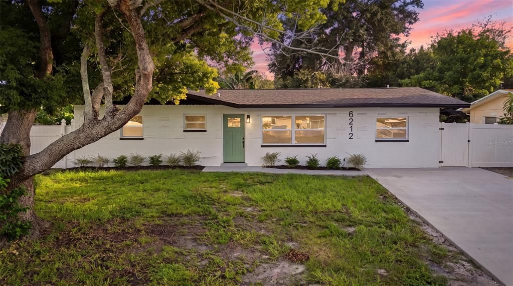 En Venta: $415,000 (3 camas, 2 baños, 1530 Pies cuadrados)