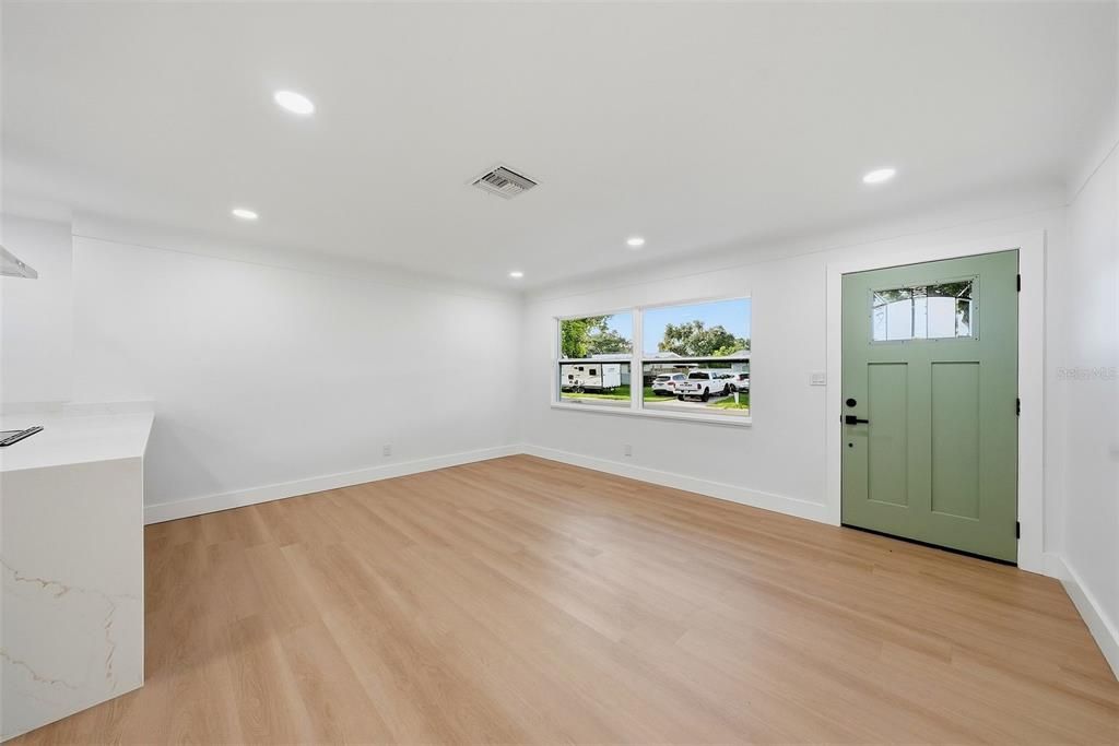 En Venta: $415,000 (3 camas, 2 baños, 1530 Pies cuadrados)