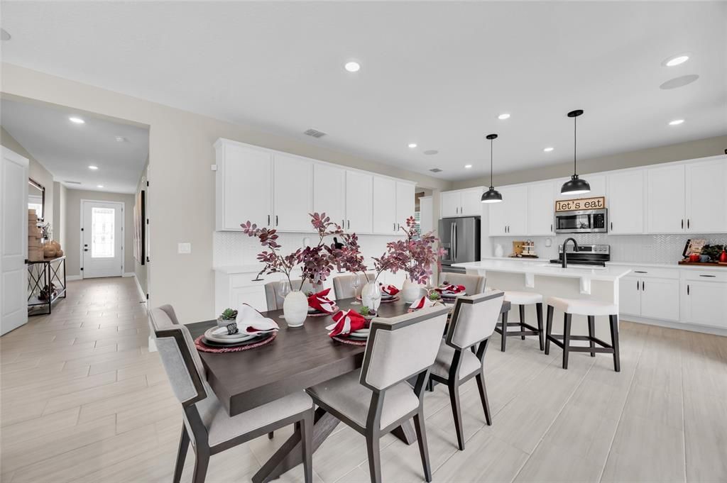 En Venta: $638,990 (4 camas, 3 baños, 3214 Pies cuadrados)