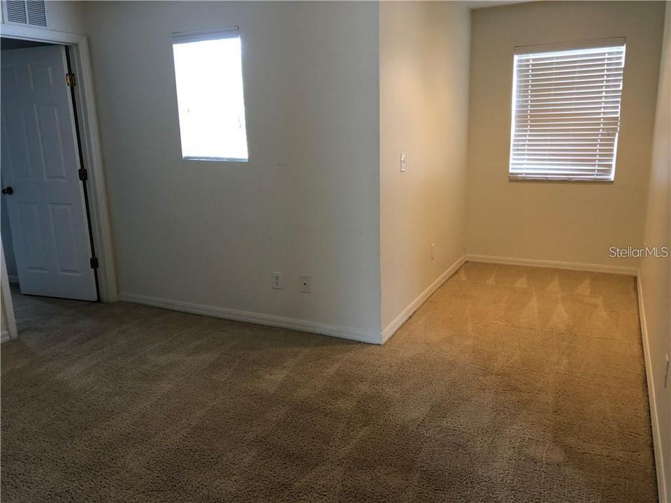En Venta: $365,000 (4 camas, 3 baños, 2759 Pies cuadrados)