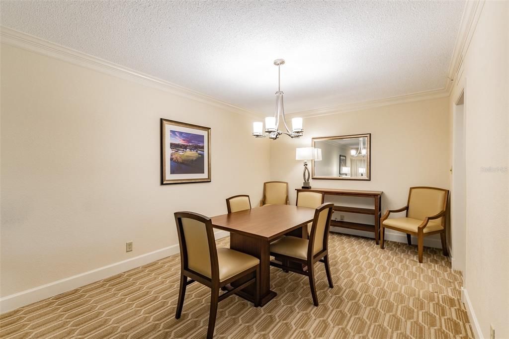 For Sale: $499,900 (2 beds, 2 baths, 1660 Square Feet)