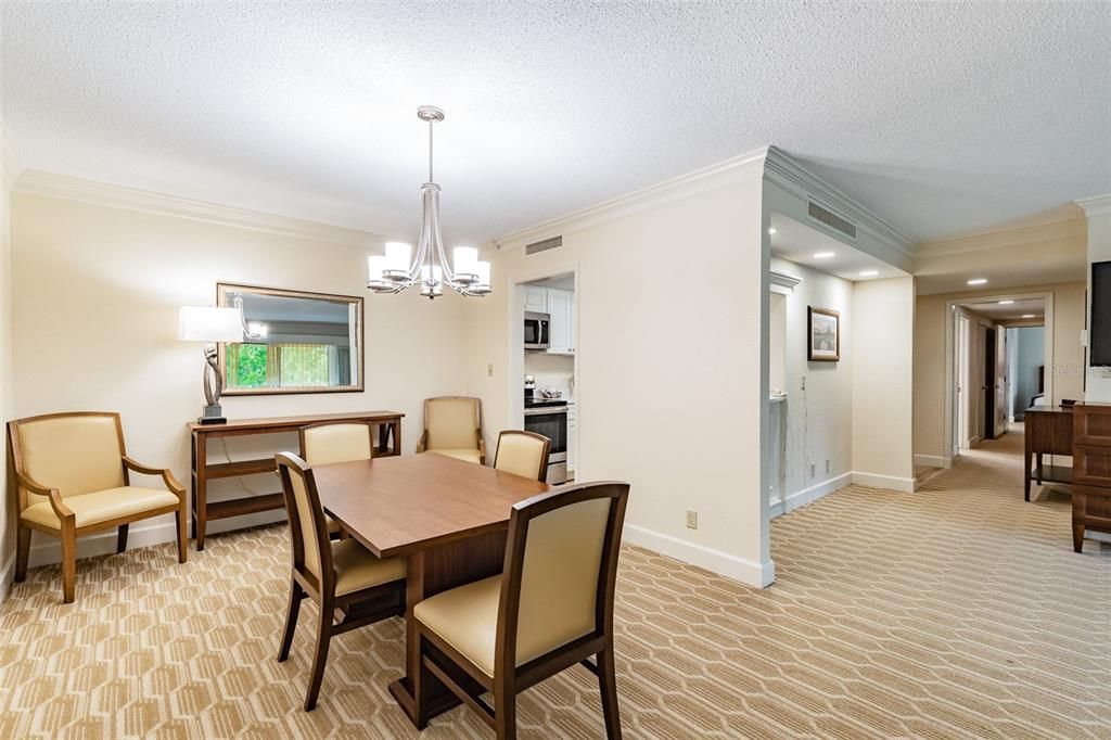 For Sale: $499,900 (2 beds, 2 baths, 1660 Square Feet)
