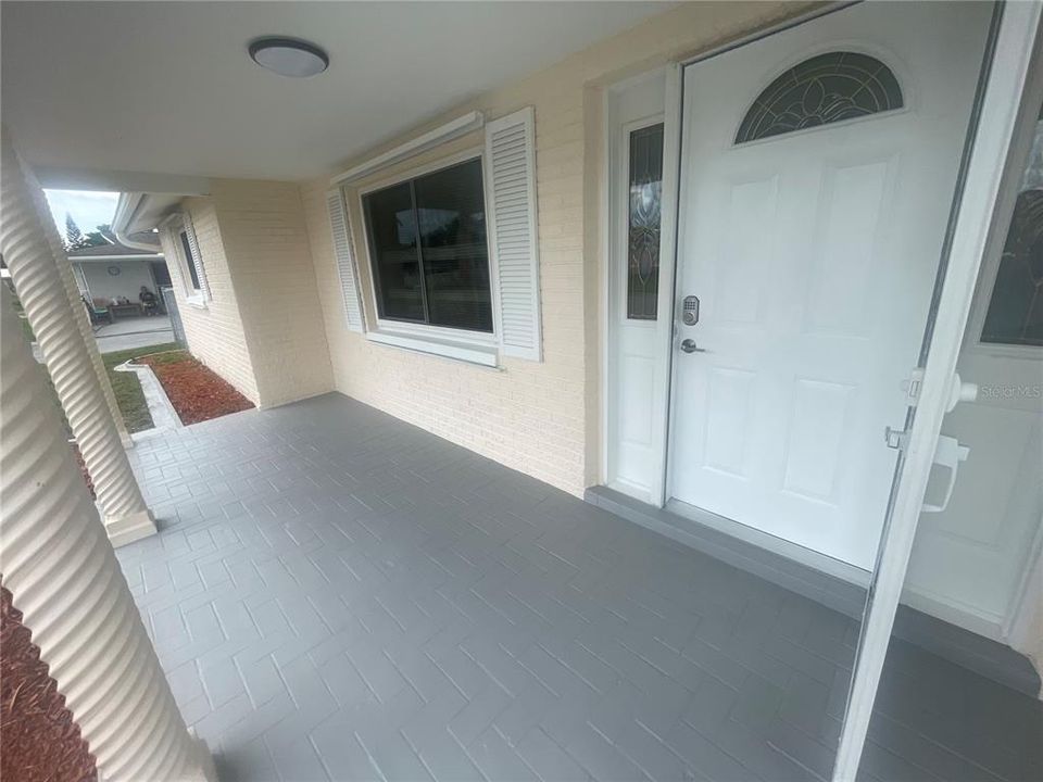 En Venta: $325,000 (3 camas, 2 baños, 1450 Pies cuadrados)