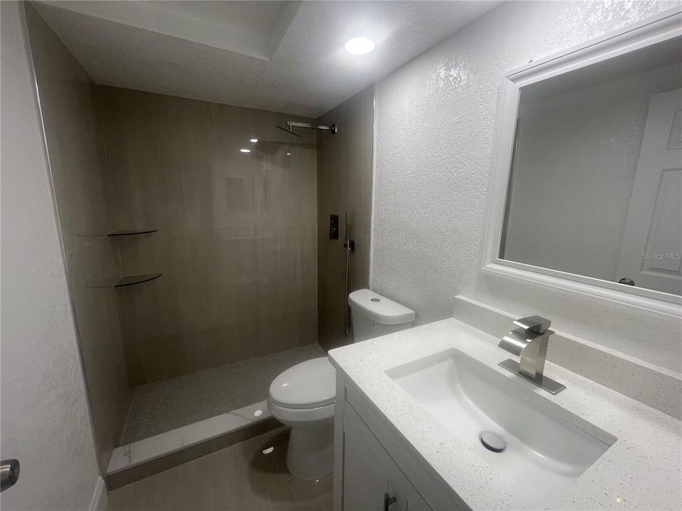 En Venta: $325,000 (3 camas, 2 baños, 1450 Pies cuadrados)