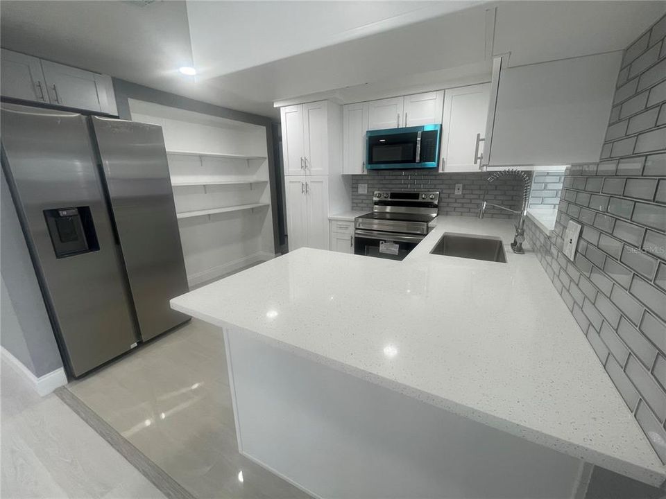 En Venta: $325,000 (3 camas, 2 baños, 1450 Pies cuadrados)