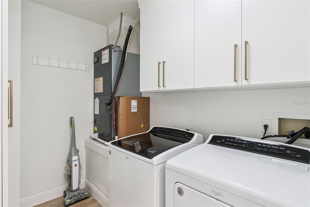 На продажу: $275,000 (2 спален, 2 ванн, 1628 Квадратных фут)