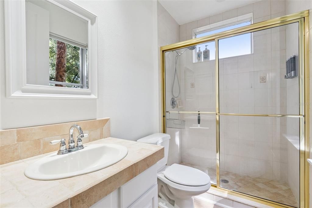 На продажу: $275,000 (2 спален, 2 ванн, 1628 Квадратных фут)
