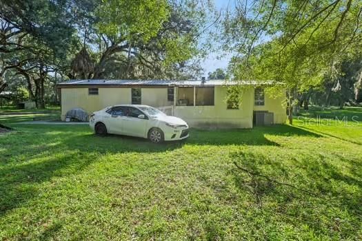 For Sale: $99,500 (3 beds, 2 baths, 784 Square Feet)