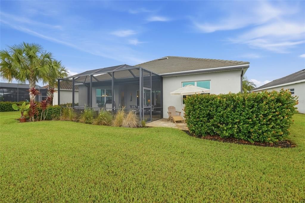 Activo con contrato: $645,000 (4 camas, 2 baños, 2474 Pies cuadrados)