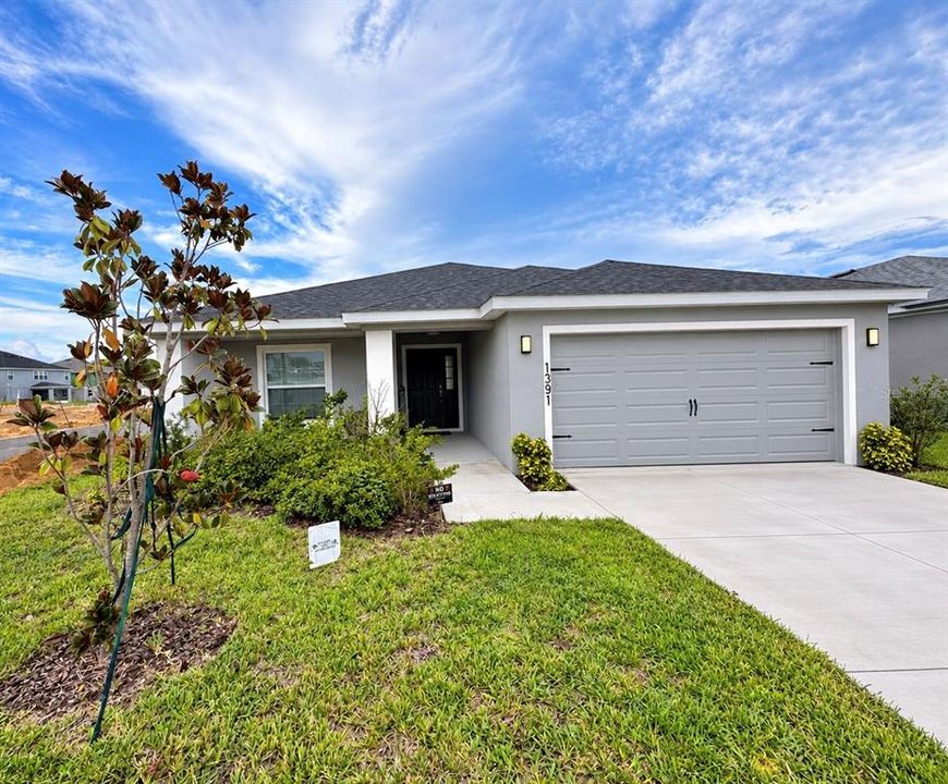 For Rent: $2,400 (4 beds, 2 baths, 1855 Square Feet)