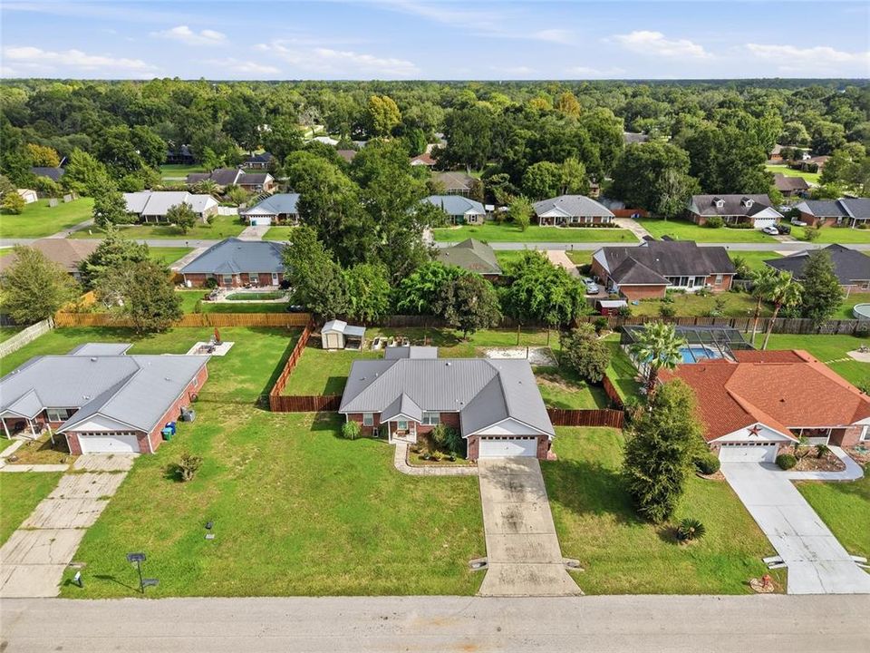 For Sale: $299,000 (3 beds, 2 baths, 1591 Square Feet)