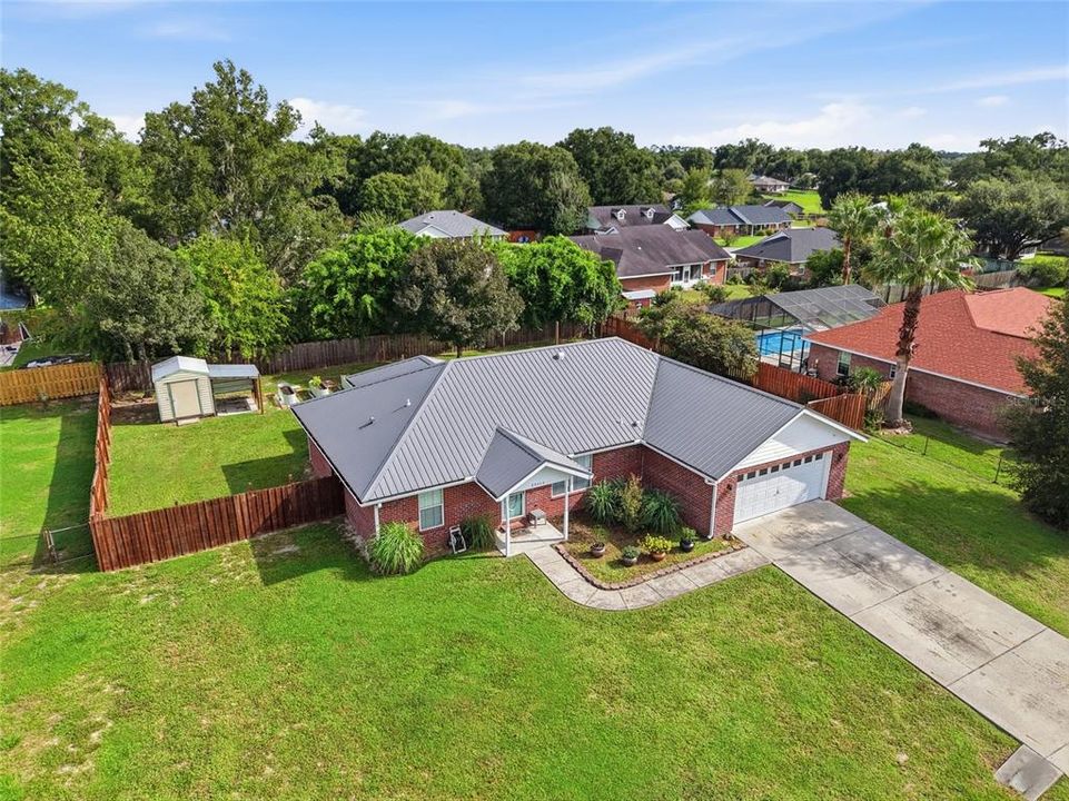 For Sale: $299,000 (3 beds, 2 baths, 1591 Square Feet)