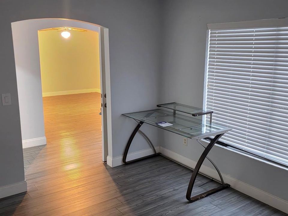 En Renta: $2,250 (4 camas, 2 baños, 1889 Pies cuadrados)