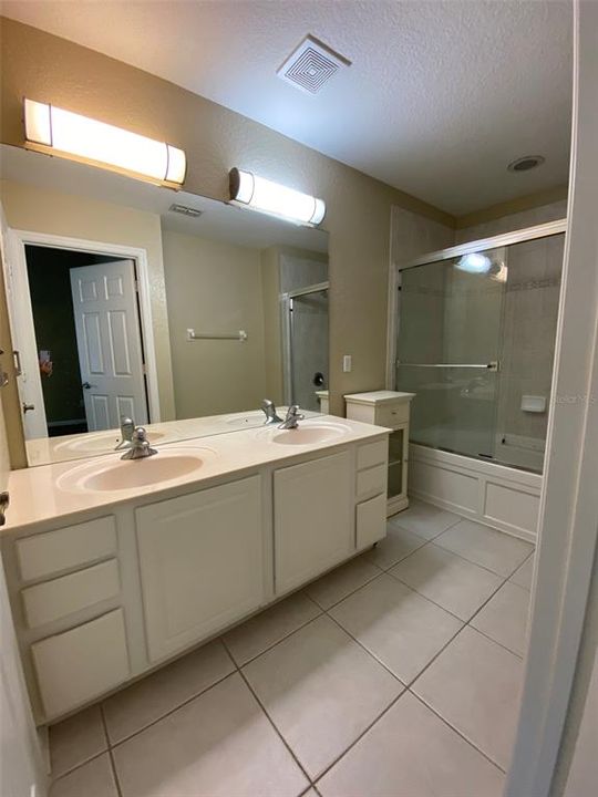 For Rent: $2,200 (2 beds, 2 baths, 1546 Square Feet)