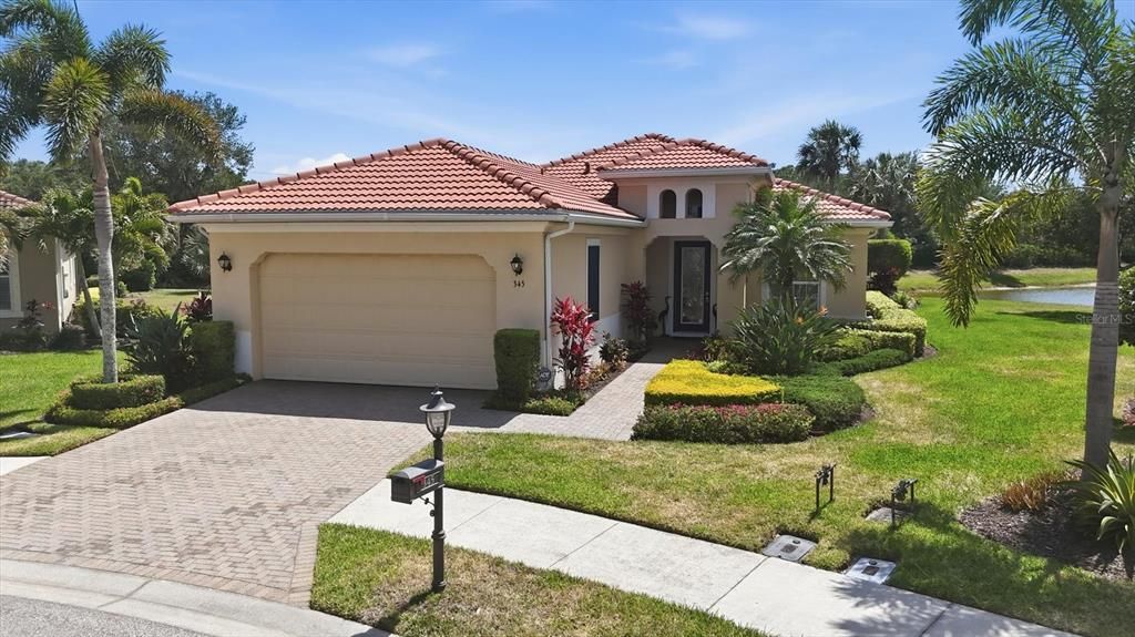 For Sale: $499,000 (3 beds, 2 baths, 2045 Square Feet)