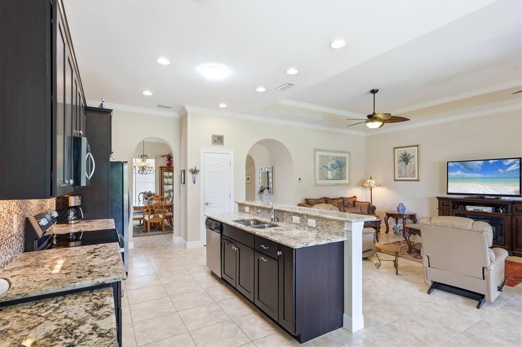 For Sale: $499,000 (3 beds, 2 baths, 2045 Square Feet)