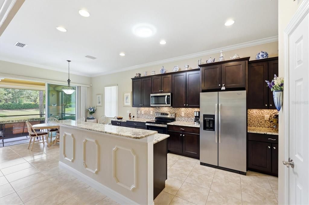 For Sale: $499,000 (3 beds, 2 baths, 2045 Square Feet)