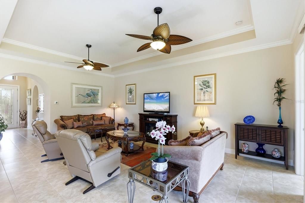 For Sale: $499,000 (3 beds, 2 baths, 2045 Square Feet)