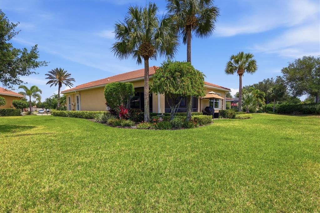 For Sale: $499,000 (3 beds, 2 baths, 2045 Square Feet)