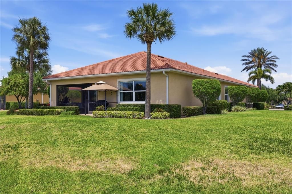 For Sale: $499,000 (3 beds, 2 baths, 2045 Square Feet)