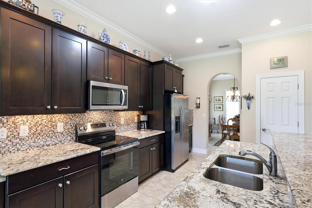 For Sale: $499,000 (3 beds, 2 baths, 2045 Square Feet)