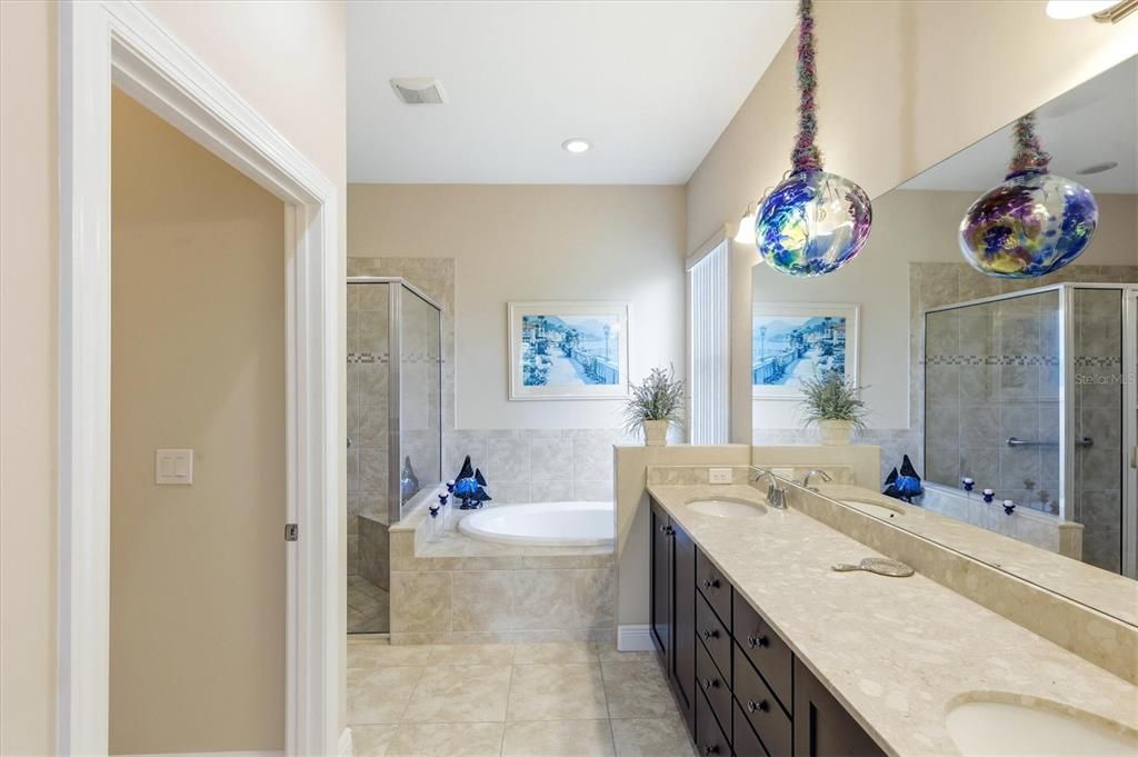 For Sale: $499,000 (3 beds, 2 baths, 2045 Square Feet)