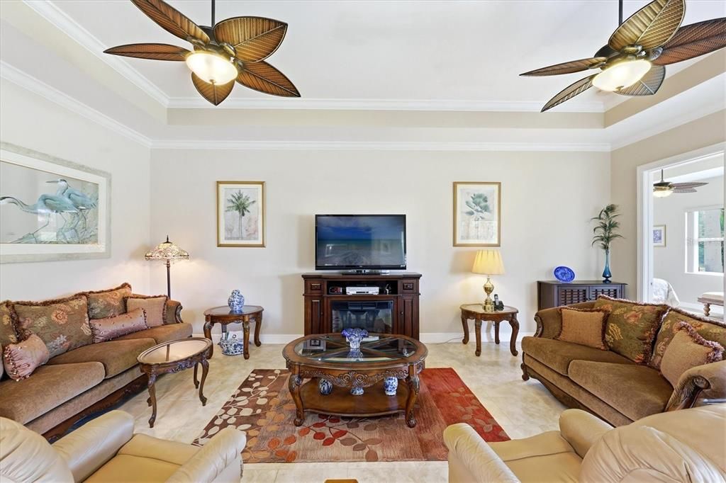 For Sale: $499,000 (3 beds, 2 baths, 2045 Square Feet)