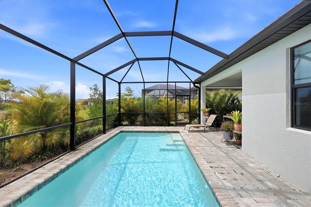For Sale: $665,000 (3 beds, 2 baths, 1645 Square Feet)