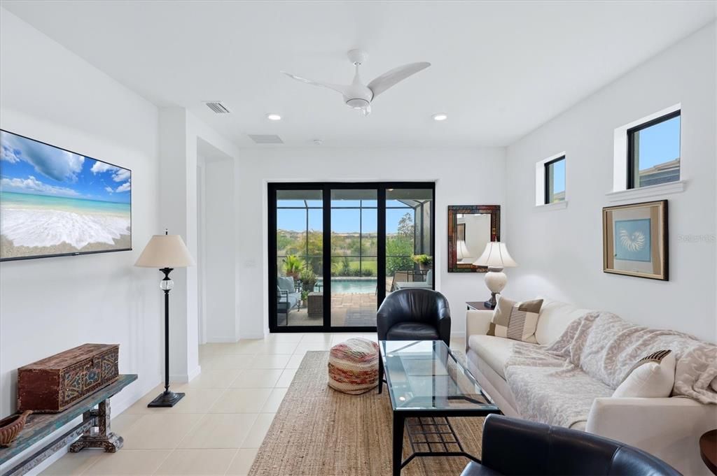 For Sale: $665,000 (3 beds, 2 baths, 1645 Square Feet)