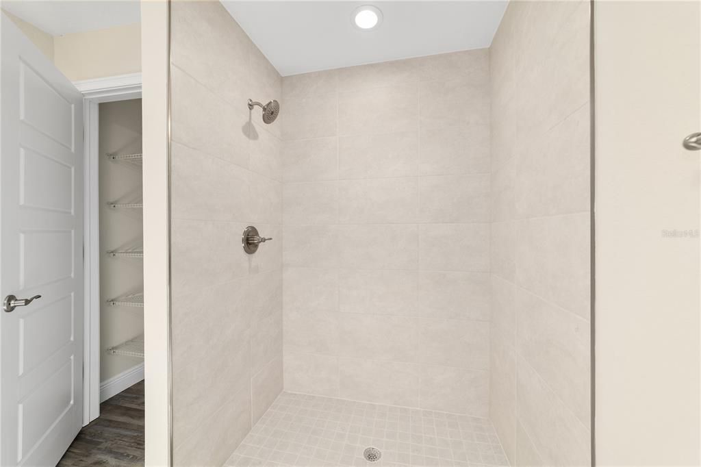 En Venta: $278,000 (3 camas, 2 baños, 1453 Pies cuadrados)