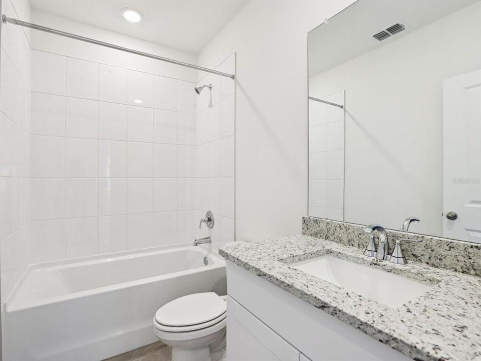 En Venta: $316,600 (4 camas, 2 baños, 1607 Pies cuadrados)