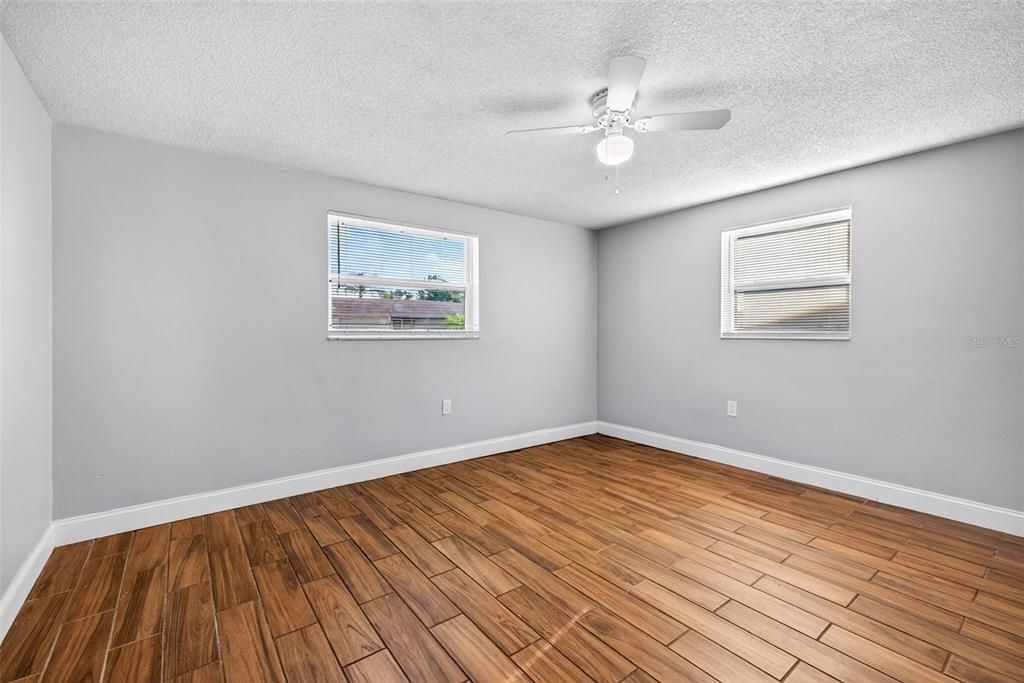 В аренду: $1,395 (2 спален, 1 ванн, 864 Квадратных фут)