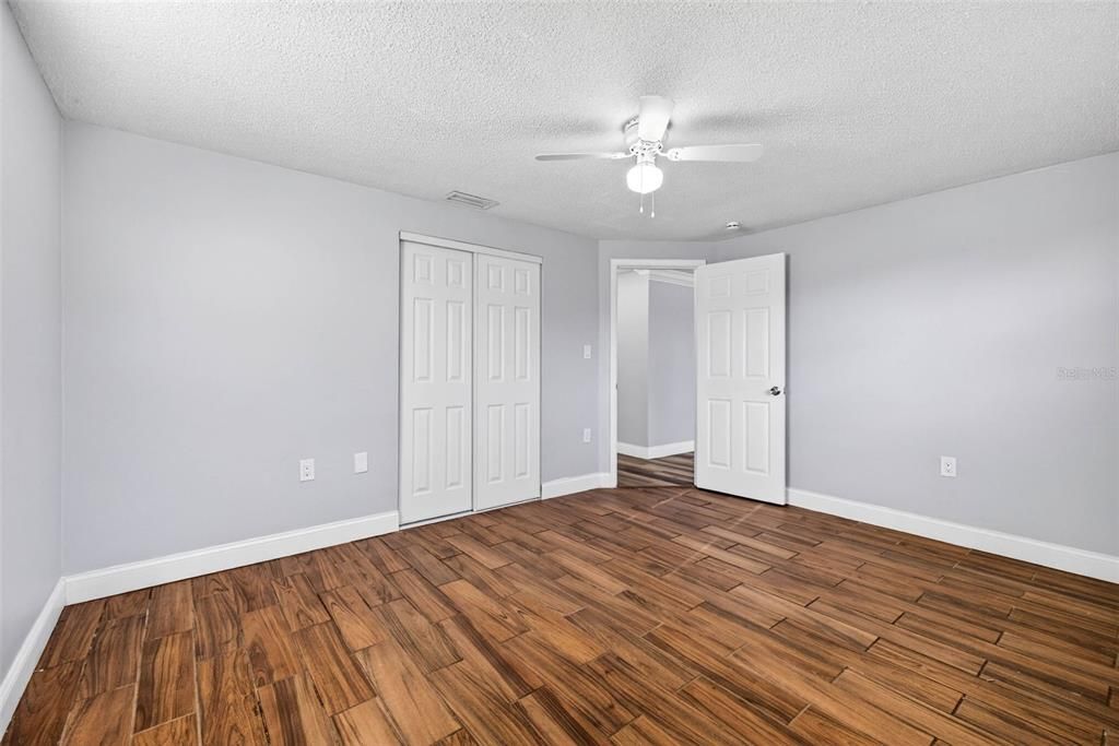 В аренду: $1,395 (2 спален, 1 ванн, 864 Квадратных фут)