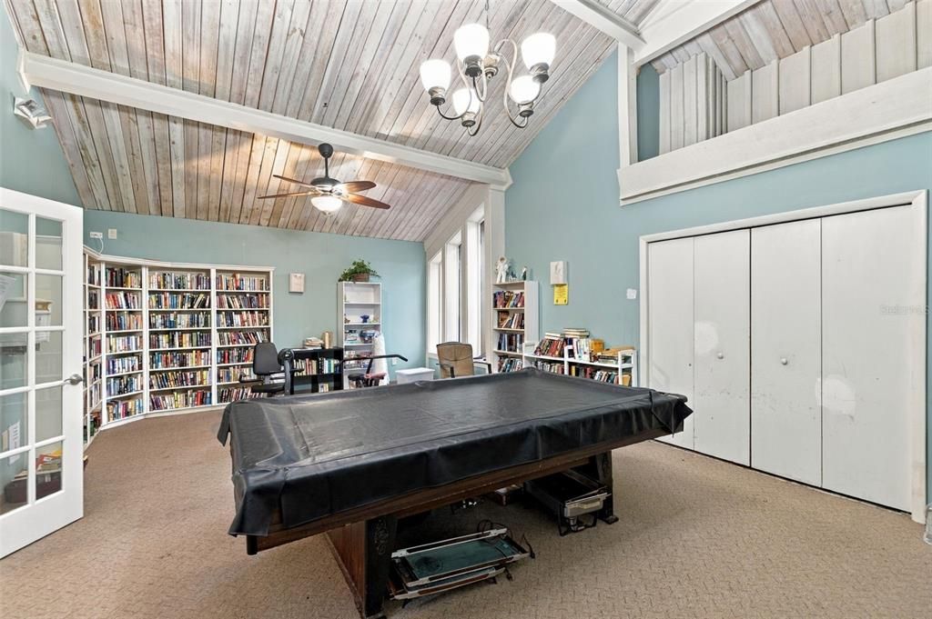 For Sale: $215,000 (2 beds, 2 baths, 1670 Square Feet)