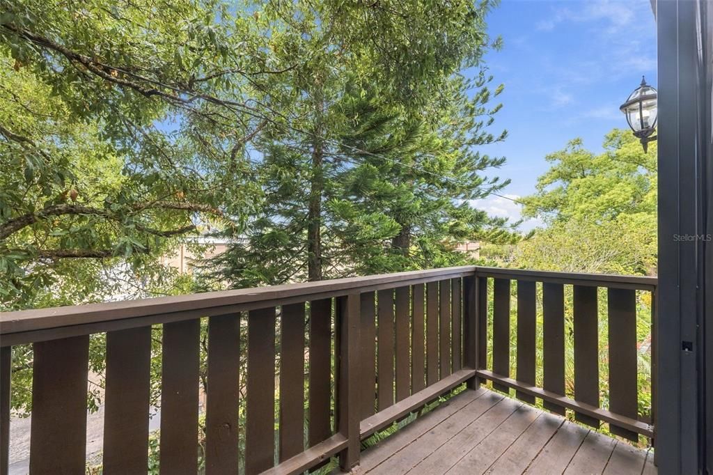 For Sale: $215,000 (2 beds, 2 baths, 1670 Square Feet)