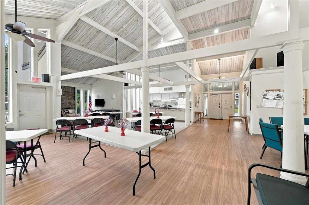 For Sale: $215,000 (2 beds, 2 baths, 1670 Square Feet)