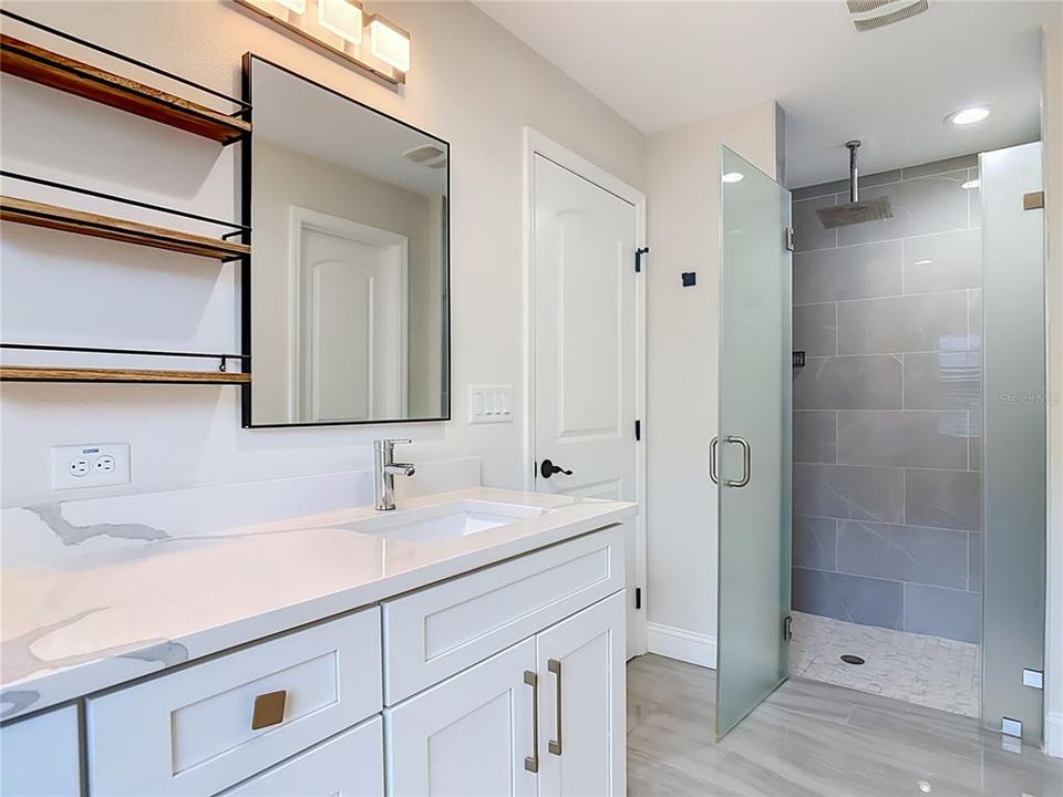 For Sale: $369,900 (3 beds, 2 baths, 1632 Square Feet)