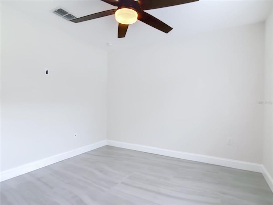 For Sale: $369,900 (3 beds, 2 baths, 1632 Square Feet)