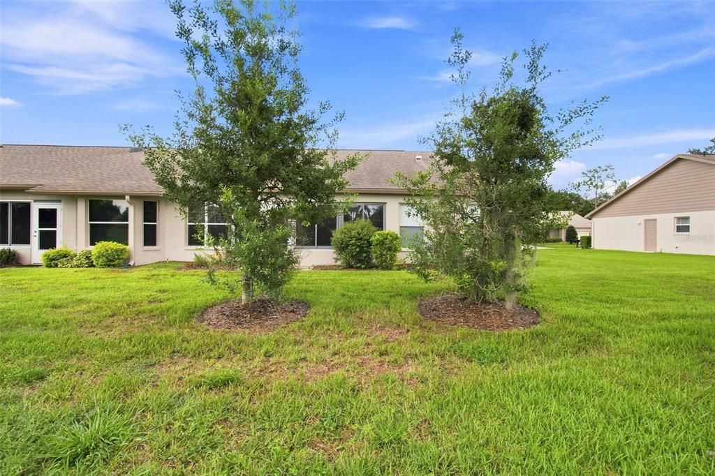 For Sale: $249,900 (2 beds, 2 baths, 1303 Square Feet)