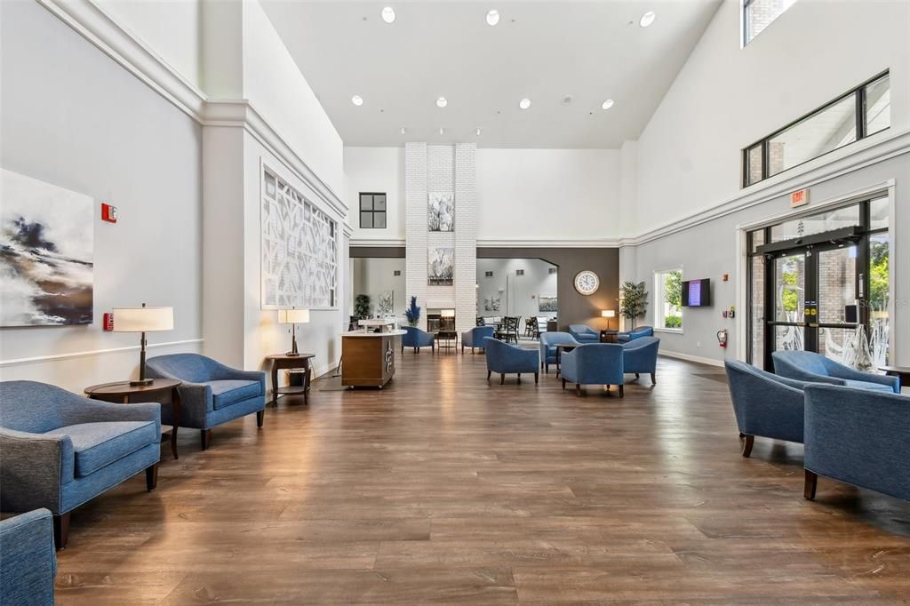 For Sale: $249,900 (2 beds, 2 baths, 1303 Square Feet)