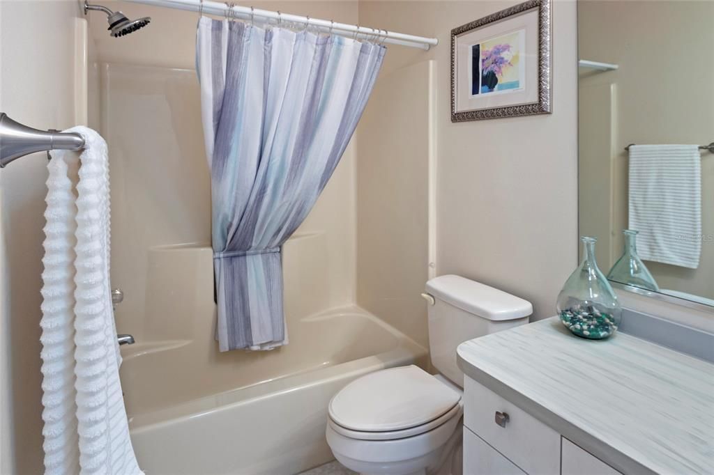 For Sale: $319,000 (2 beds, 2 baths, 1248 Square Feet)