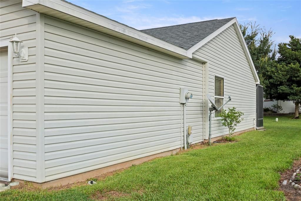 For Sale: $319,000 (2 beds, 2 baths, 1248 Square Feet)