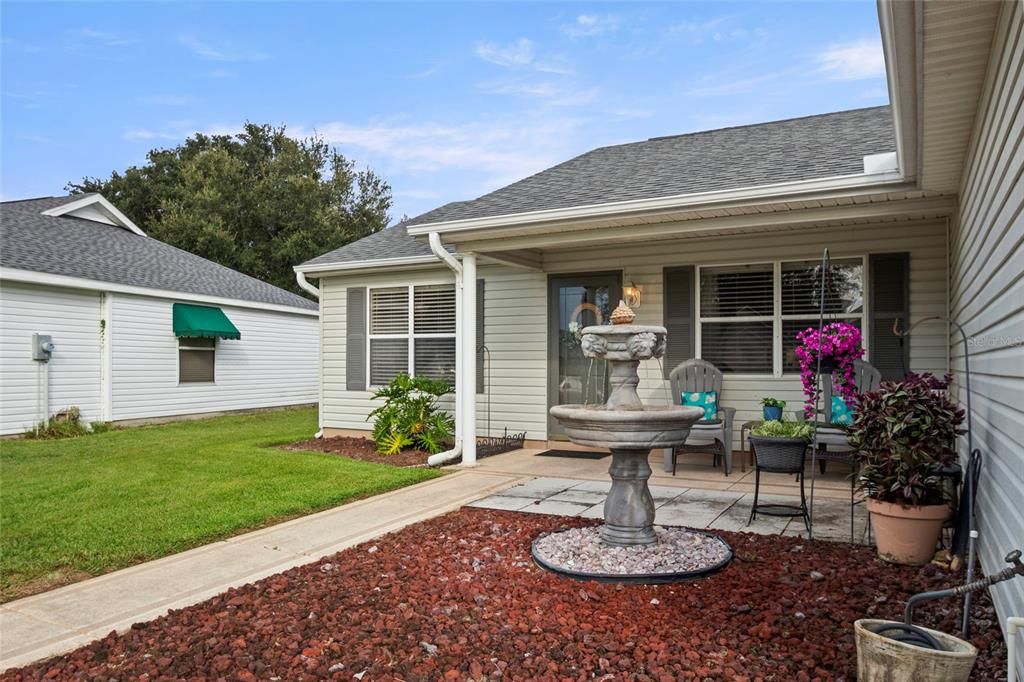 For Sale: $319,000 (2 beds, 2 baths, 1248 Square Feet)