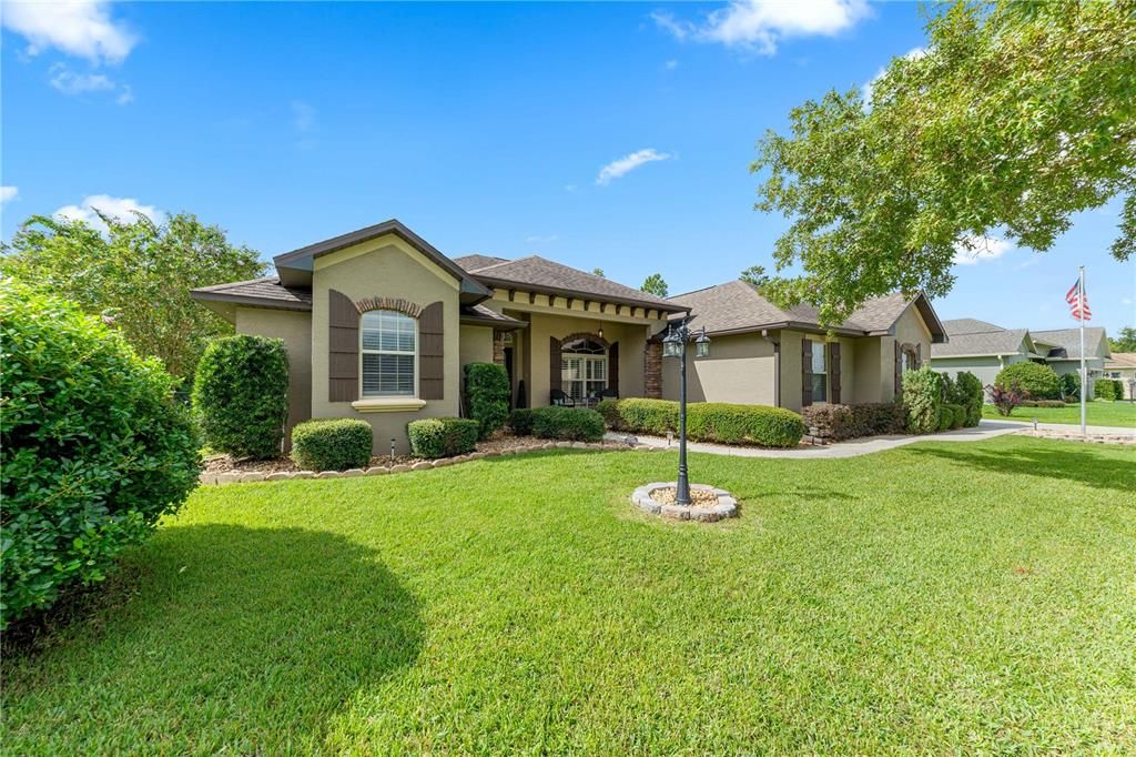 For Sale: $452,900 (3 beds, 2 baths, 2292 Square Feet)