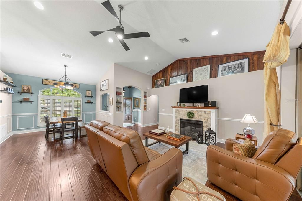 For Sale: $452,900 (3 beds, 2 baths, 2292 Square Feet)