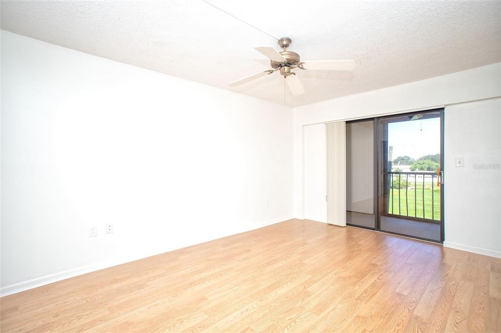 For Sale: $210,000 (2 beds, 2 baths, 1200 Square Feet)