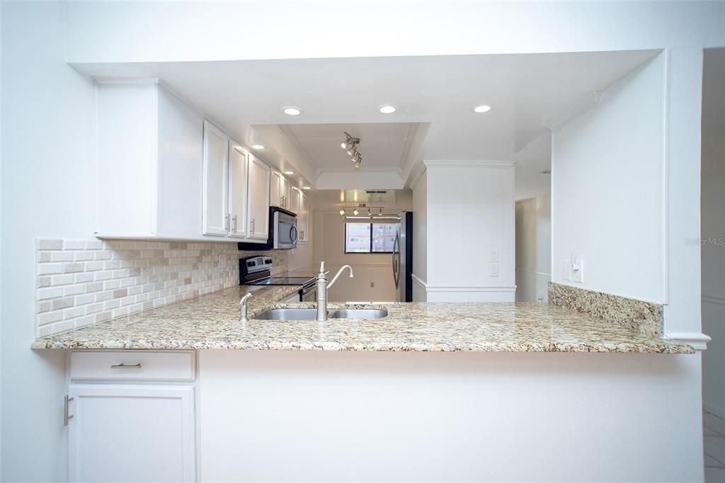 For Sale: $210,000 (2 beds, 2 baths, 1200 Square Feet)